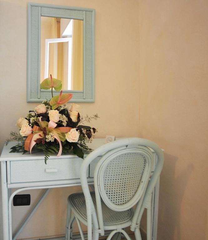 Hotel Riviera Blu Tirrenia Kamer foto